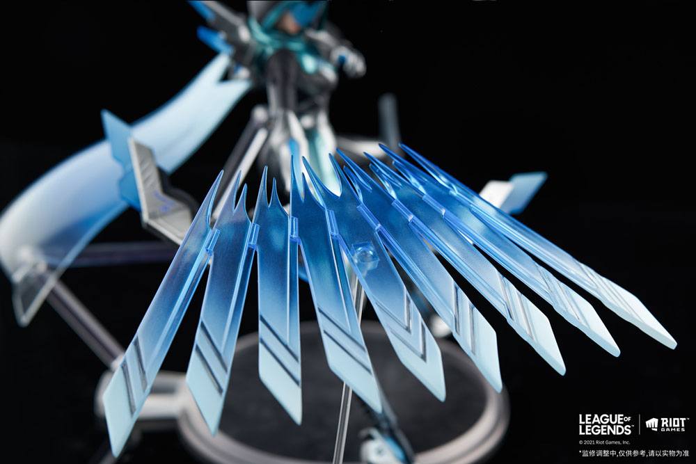 1/8 Scale Collectible Action Figure of Ashe from the World - Renowned E - sport Game League of Legends