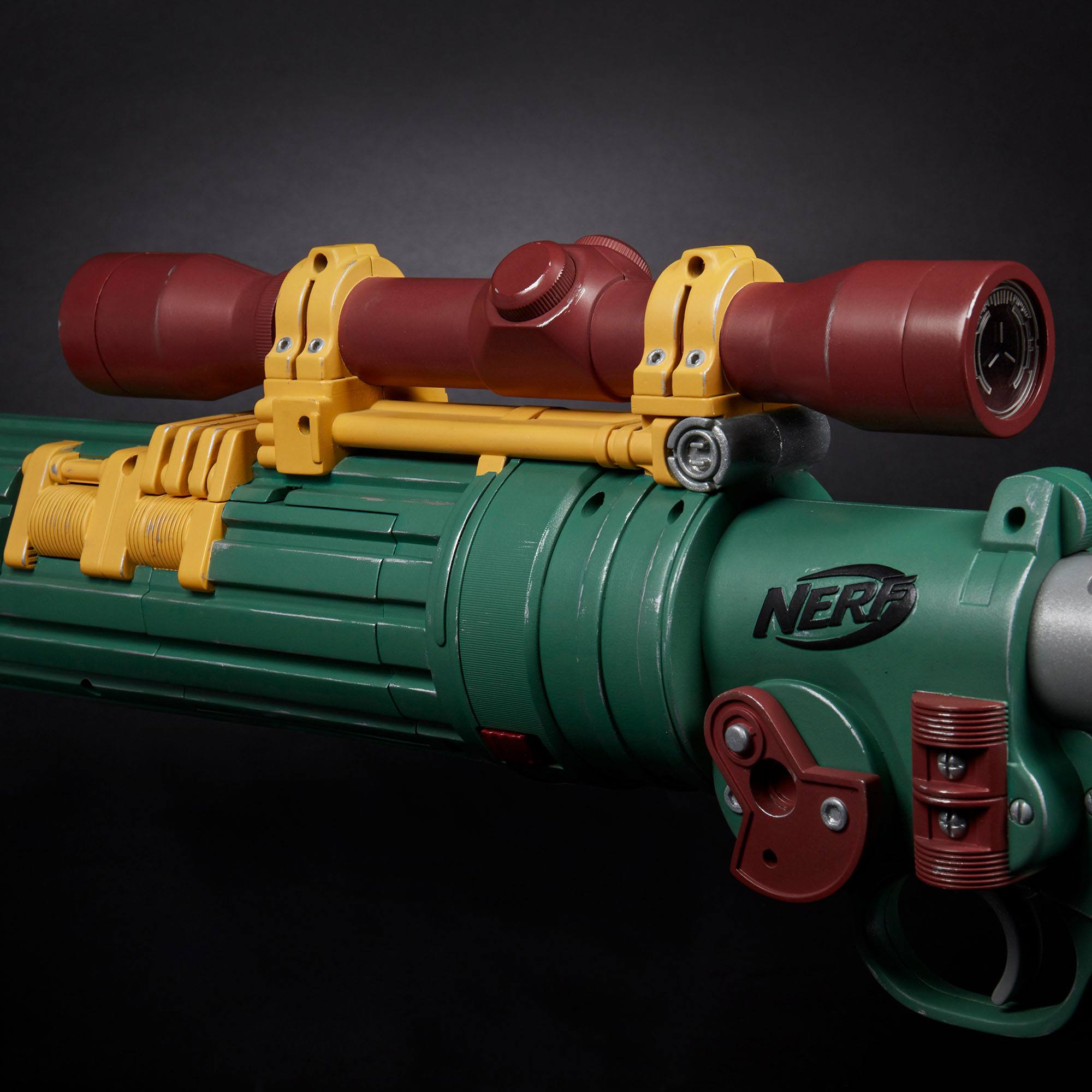 Limited Edition Nerf Star Wars Replica of Boba Fett's EE - 3 Dart - Firing Blaster Toy