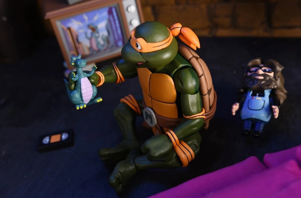 NECA Ultimate 7-Inch Action Figure of Teenage Mutant Ninja Turtles Cartoon Character Michaelangelo in VHS Style Packaging