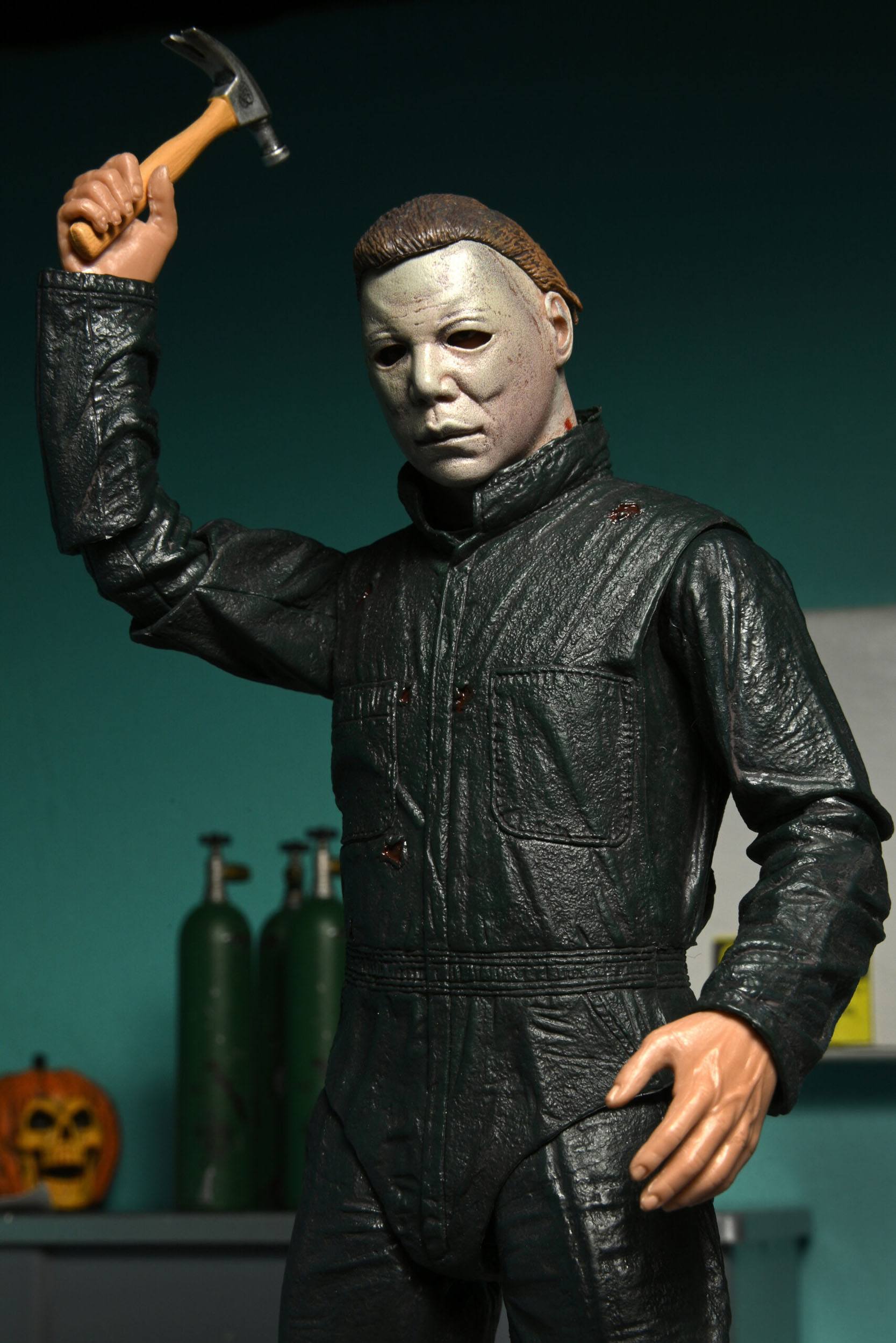 NECA Ultimate 7-Inch Scale Action Figure Two-Pack Featuring Michael Myers and Dr. Loomis from the 1981 Classic Sequel Halloween 2