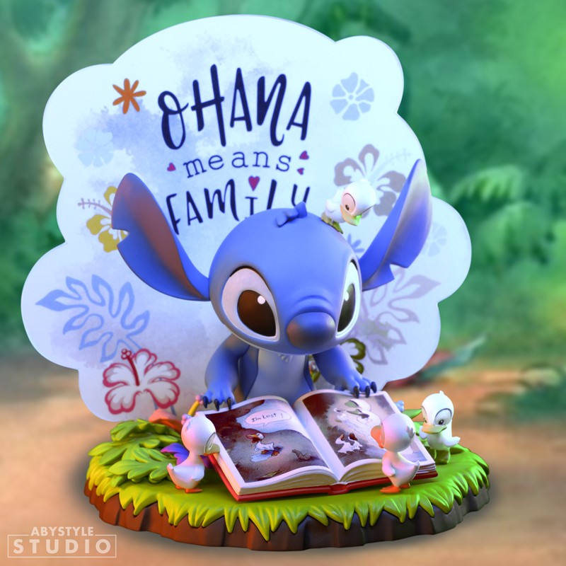 Disney Lilo & Stitch Collection - Adorable Stitch Ohana PVC Figure from Snapshot Gallery