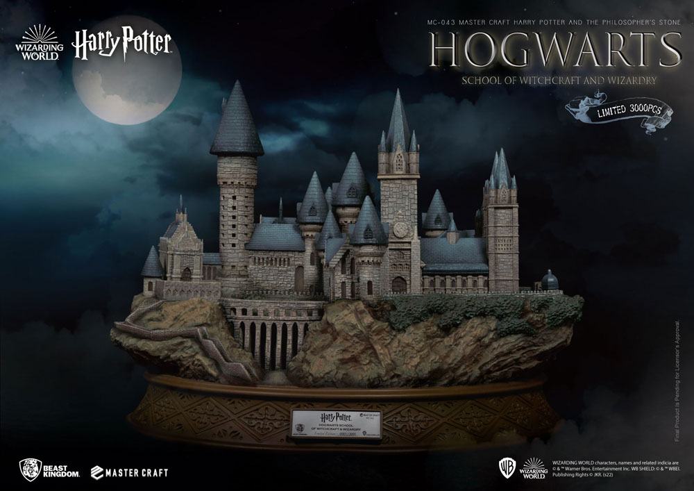 Harry Potter and the Philosopher's Stone Master Craft Collectible Statue of Hogwarts School of Witchcraft and Wizardry