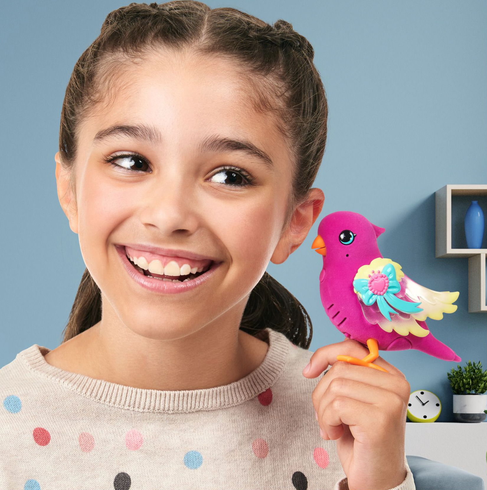 Little Live Pets Interactive Lil' Bird Toy with Magical Light - Up Wings and a Cute Bird Cage, Named Polly Pearl