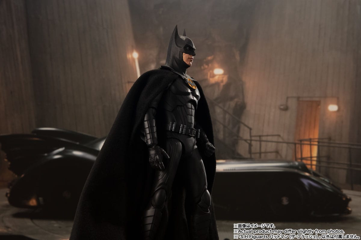 DC The Flash Movie S.H.Figuarts Highly Detailed Collectible Batman Action Figure