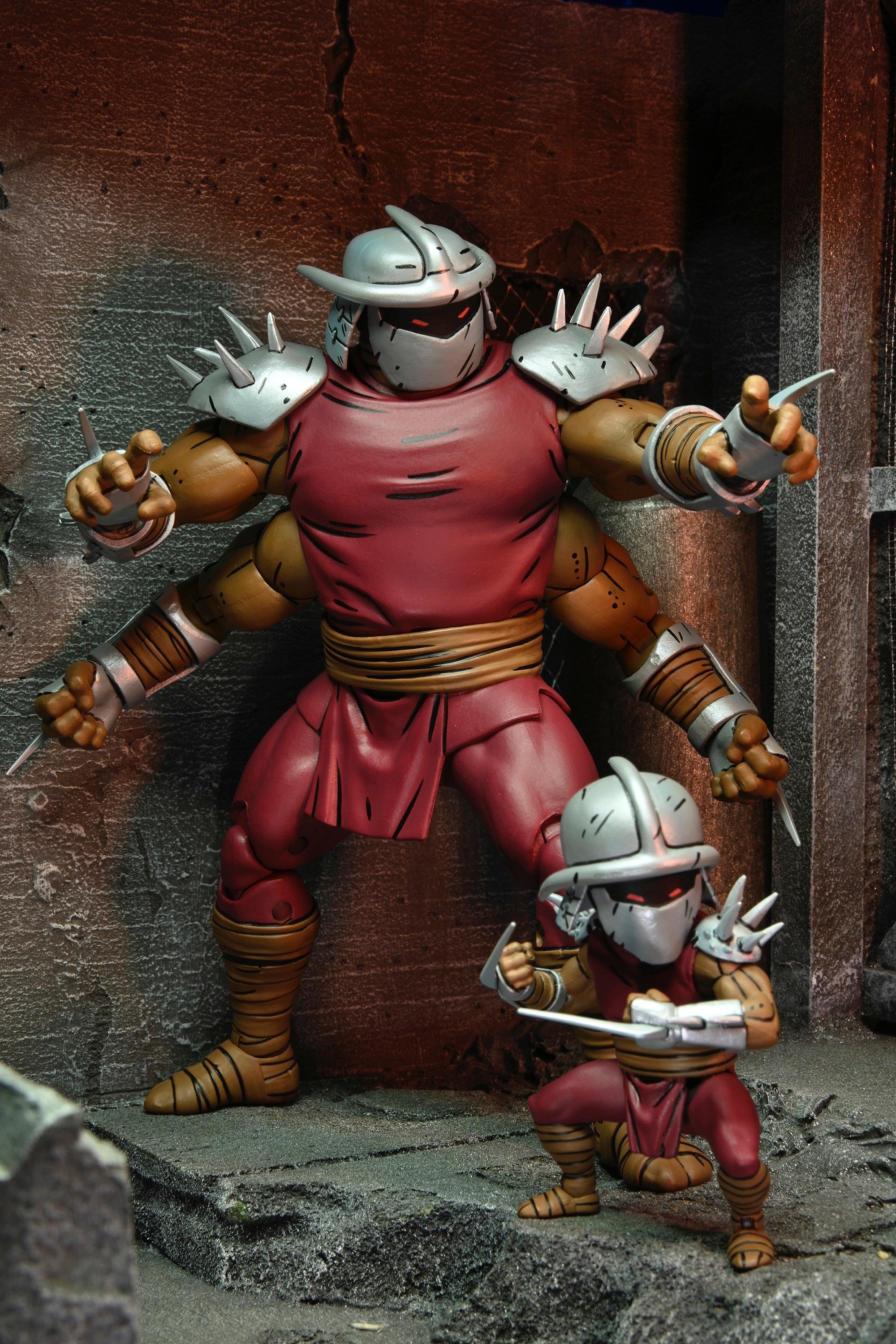 NECA Mirage Comics Deluxe 7-Inch Scale TMNT Shredder Clone & Mini Shredder Action Figure