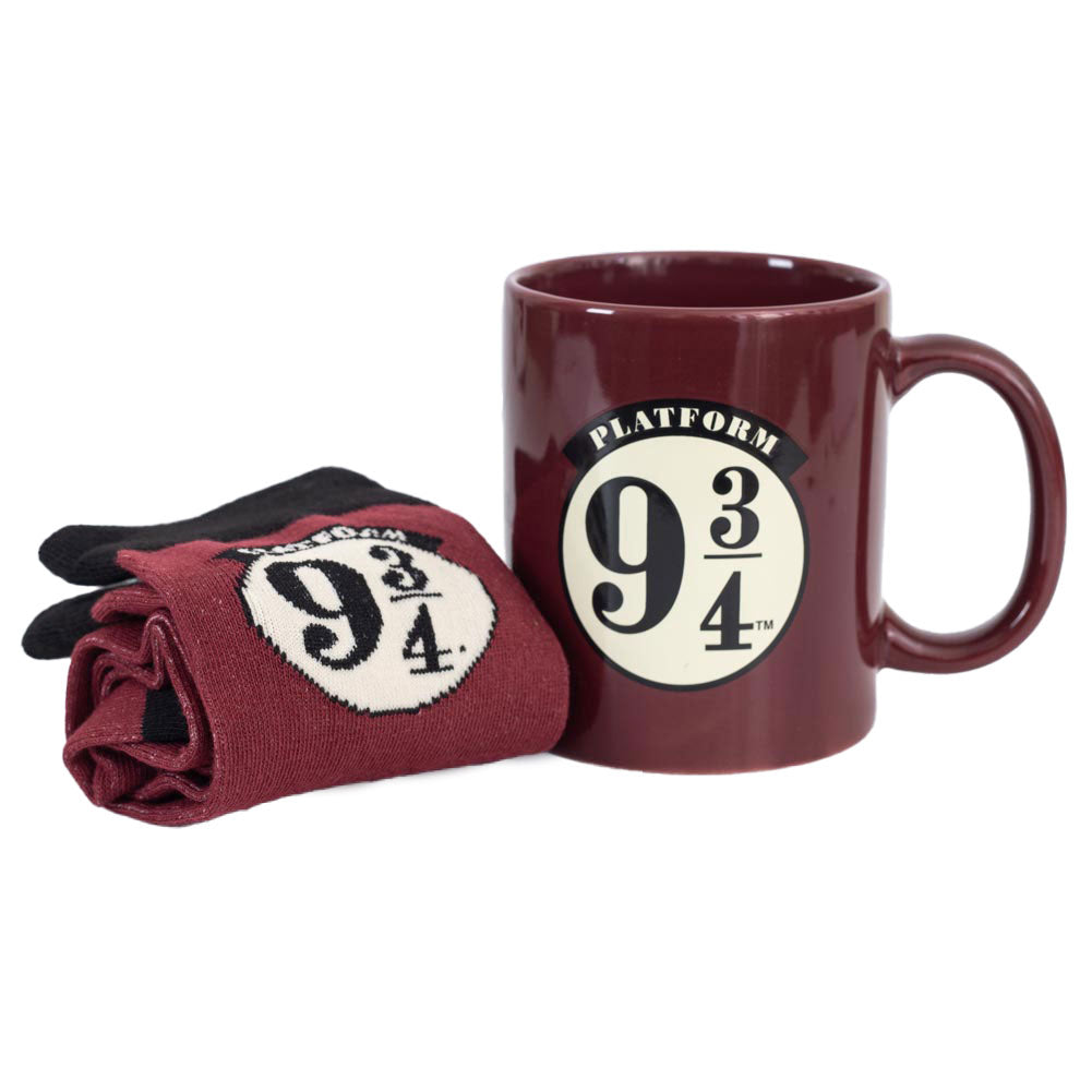 Harry Potter Platform 9 and 3 Quarters-themed Ceramic Mug and Cotton Sock Gift Set