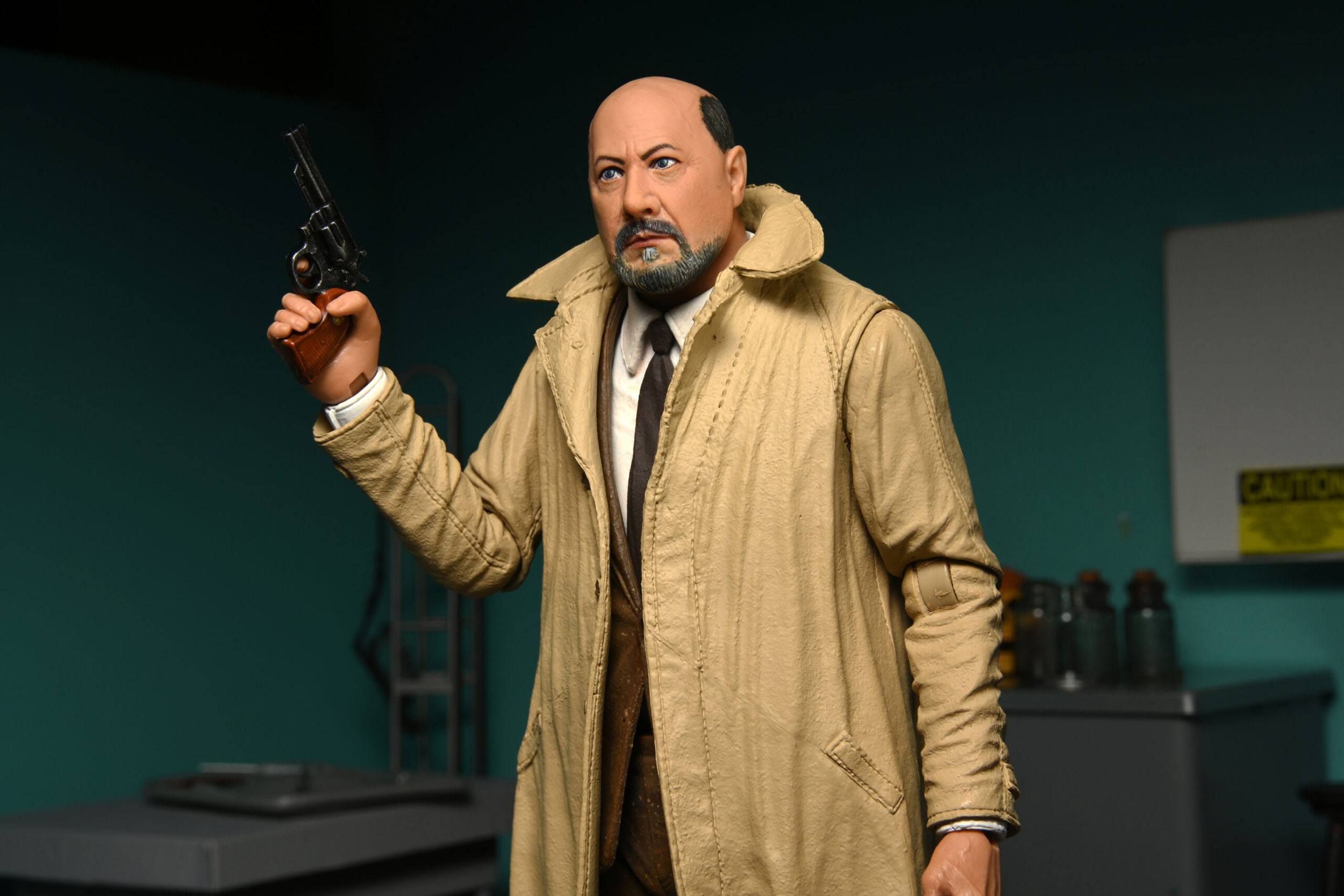 NECA Ultimate 7-Inch Scale Action Figure Two-Pack Featuring Michael Myers and Dr. Loomis from the 1981 Classic Sequel Halloween 2