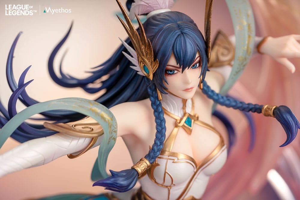 High - Quality 1/7 Scale Collectible Figure of Divine Sword Irelia from the Globally Renowned Game League of Legends