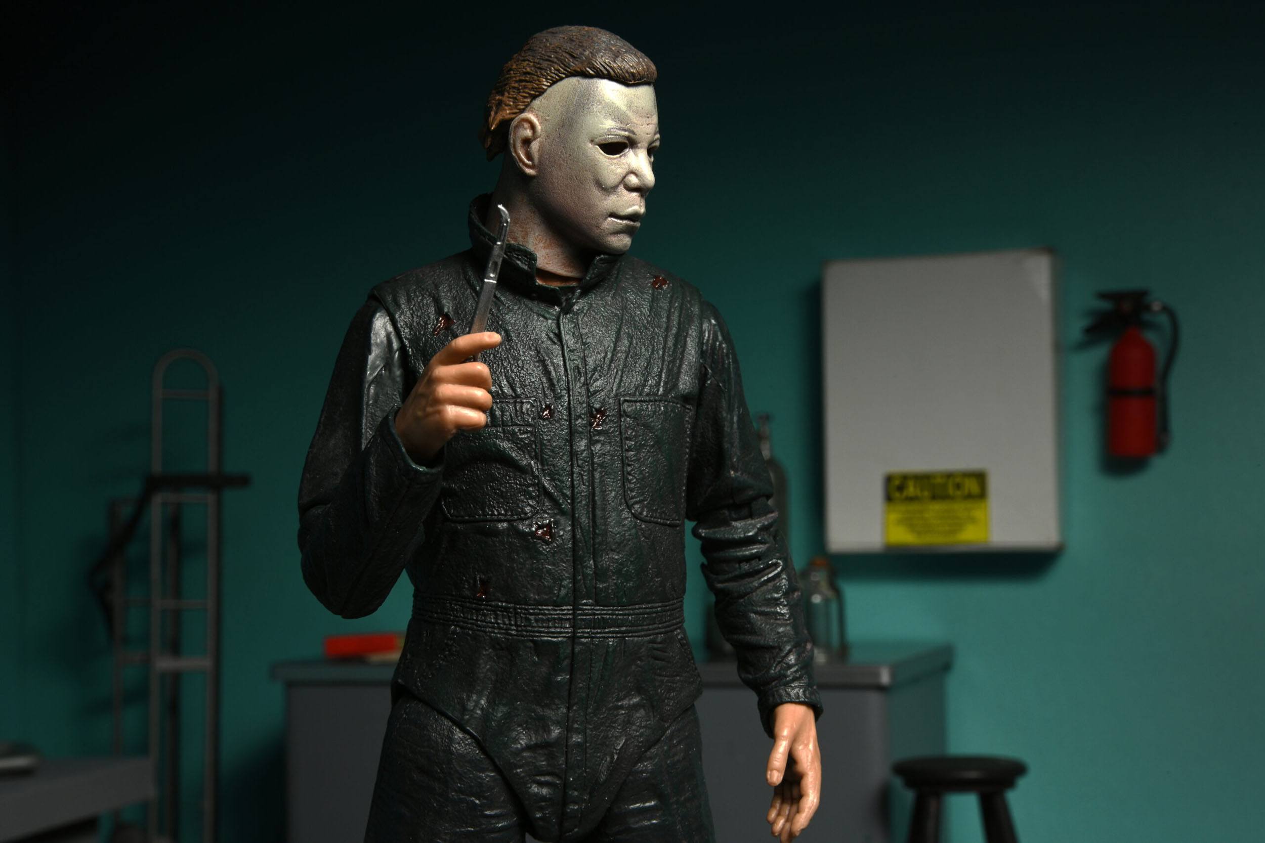 NECA Ultimate 7-Inch Scale Action Figure Two-Pack Featuring Michael Myers and Dr. Loomis from the 1981 Classic Sequel Halloween 2