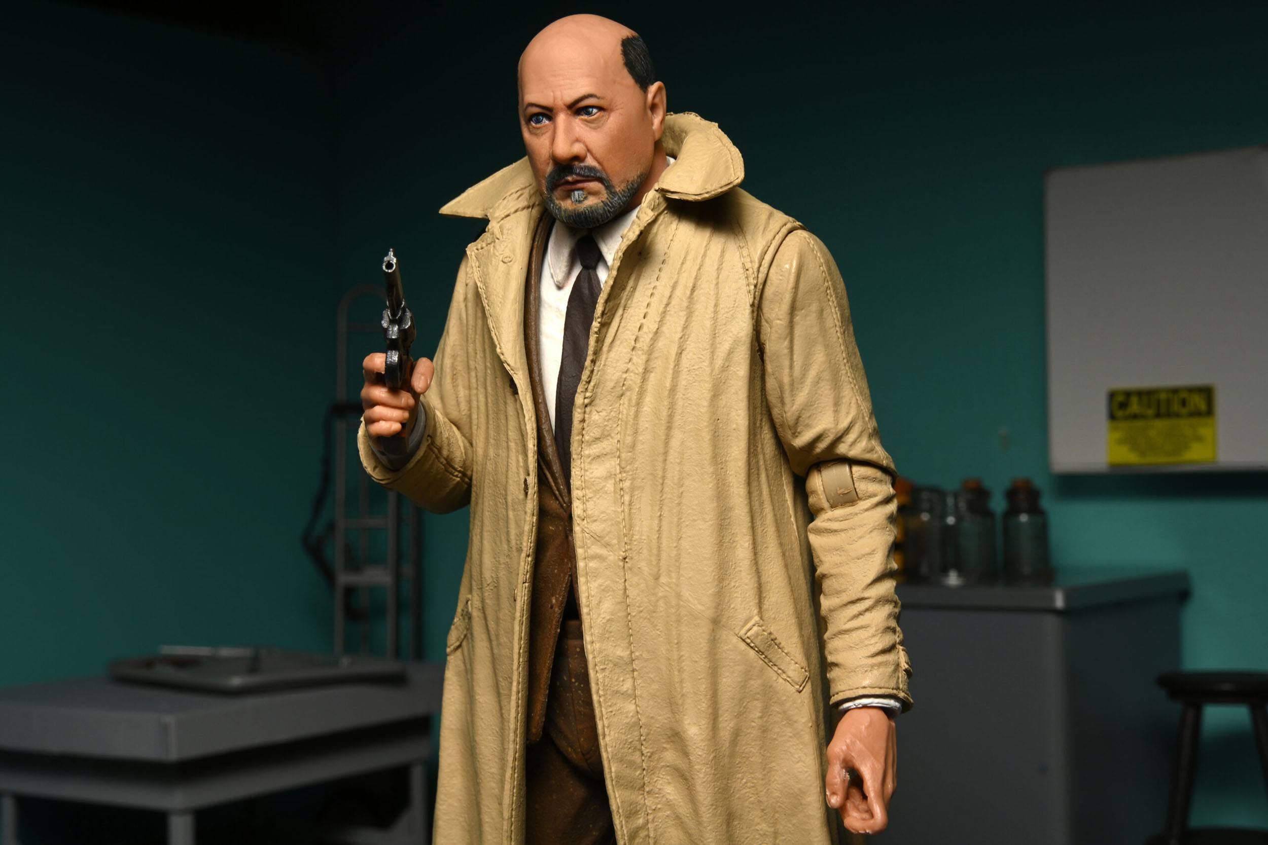 NECA Ultimate 7-Inch Scale Action Figure Two-Pack Featuring Michael Myers and Dr. Loomis from the 1981 Classic Sequel Halloween 2