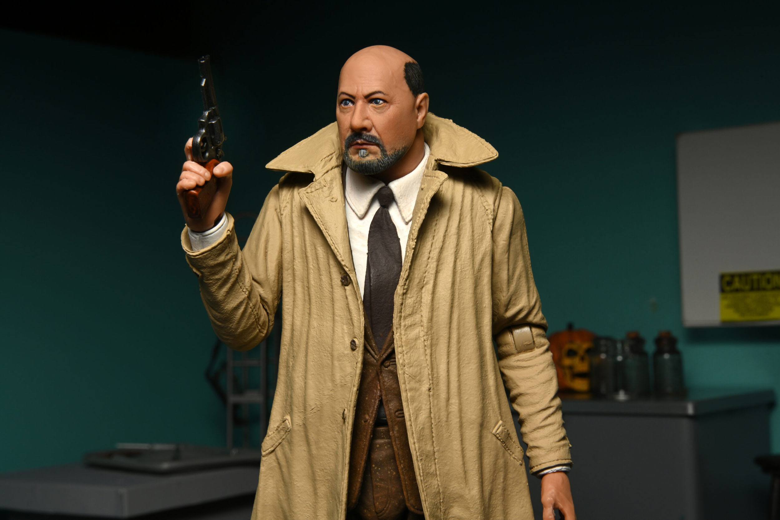 NECA Ultimate 7-Inch Scale Action Figure Two-Pack Featuring Michael Myers and Dr. Loomis from the 1981 Classic Sequel Halloween 2