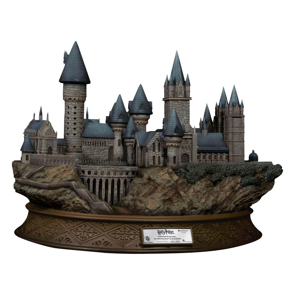 Harry Potter and the Philosopher's Stone Master Craft Collectible Statue of Hogwarts School of Witchcraft and Wizardry