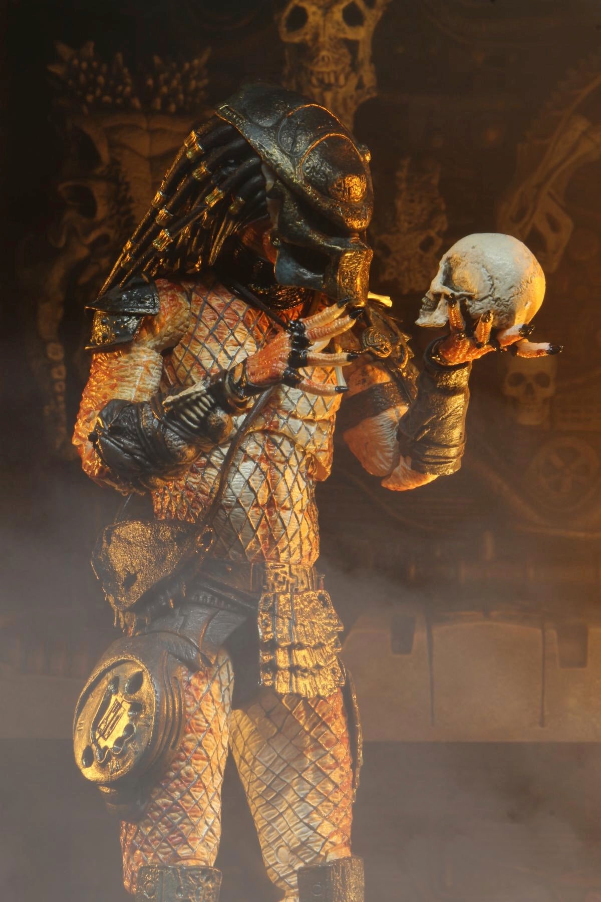 NECA 7 - Inch Scale Ultimate Action Figure of Stalker Predator from Predator 2
