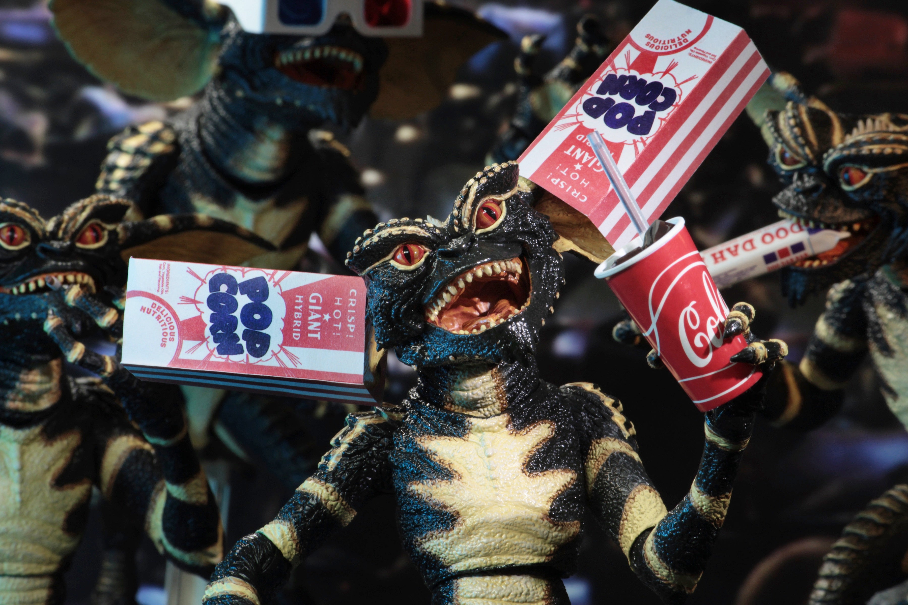 NECA's Ultimate 7 - Scale Gremlin Action Figure for Movie Fans