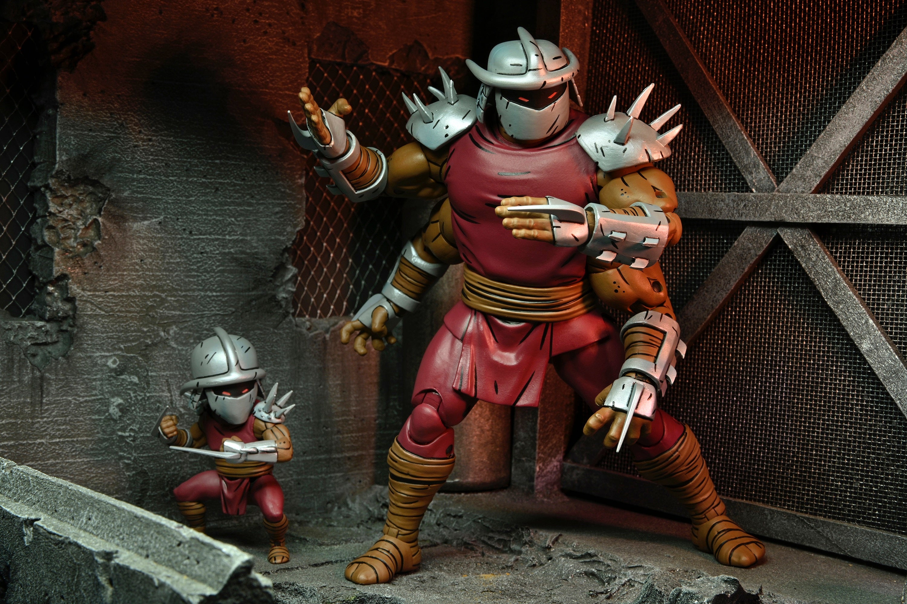 NECA Mirage Comics Deluxe 7-Inch Scale TMNT Shredder Clone & Mini Shredder Action Figure