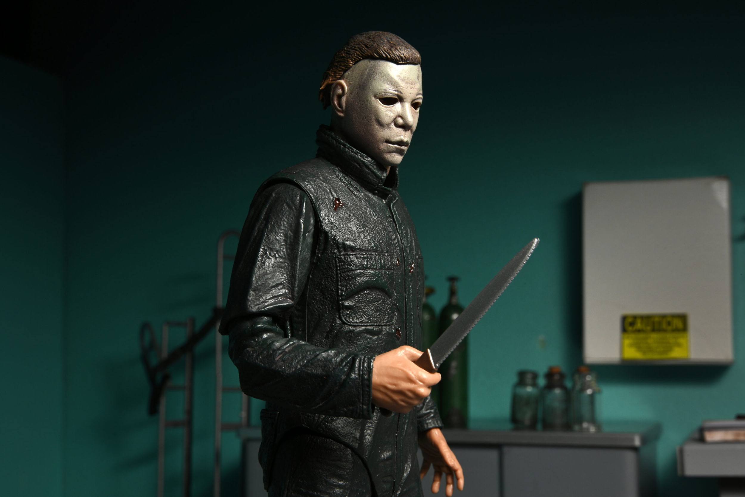 NECA Ultimate 7-Inch Scale Action Figure Two-Pack Featuring Michael Myers and Dr. Loomis from the 1981 Classic Sequel Halloween 2