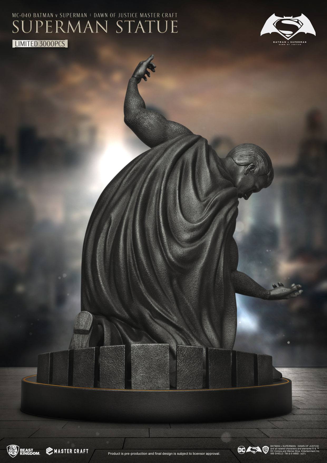 Batman v Superman: Dawn Of Justice Master Craft Collectible Statue of Superman Standing 40 cm Tall