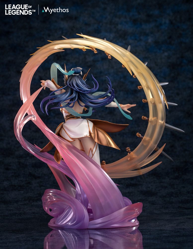 High - Quality 1/7 Scale Collectible Figure of Divine Sword Irelia from the Globally Renowned Game League of Legends