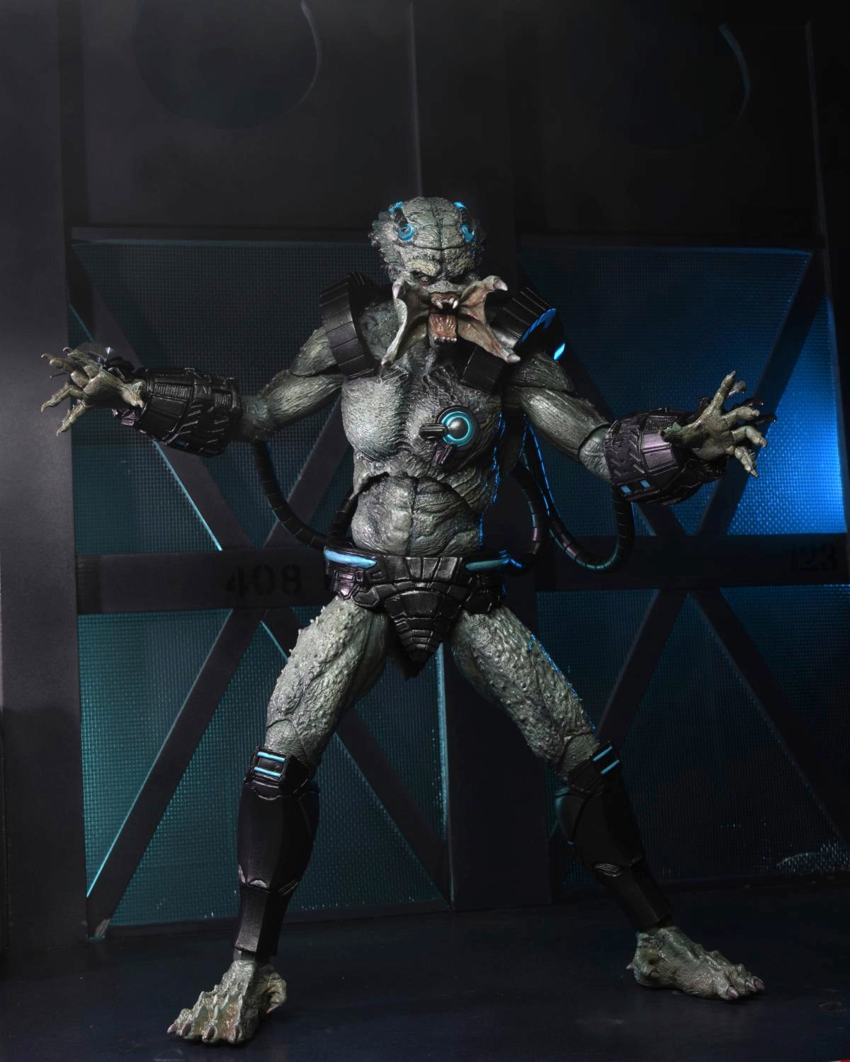 NECA Deluxe 7 - Scale Ultimate Action Figure of Stone Heart Predator from Concrete Jungle Video Game