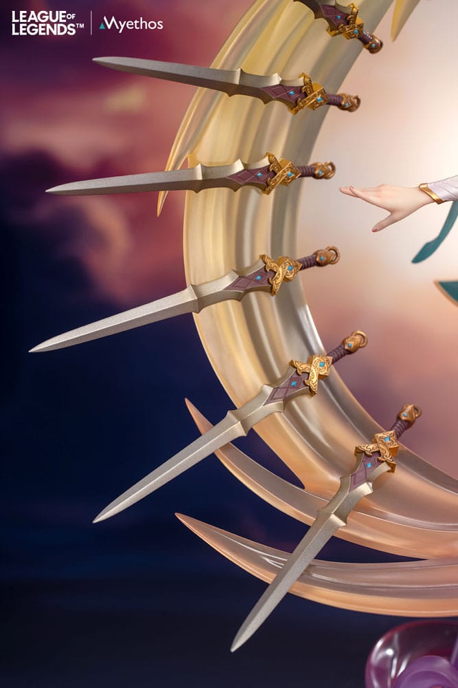 High - Quality 1/7 Scale Collectible Figure of Divine Sword Irelia from the Globally Renowned Game League of Legends