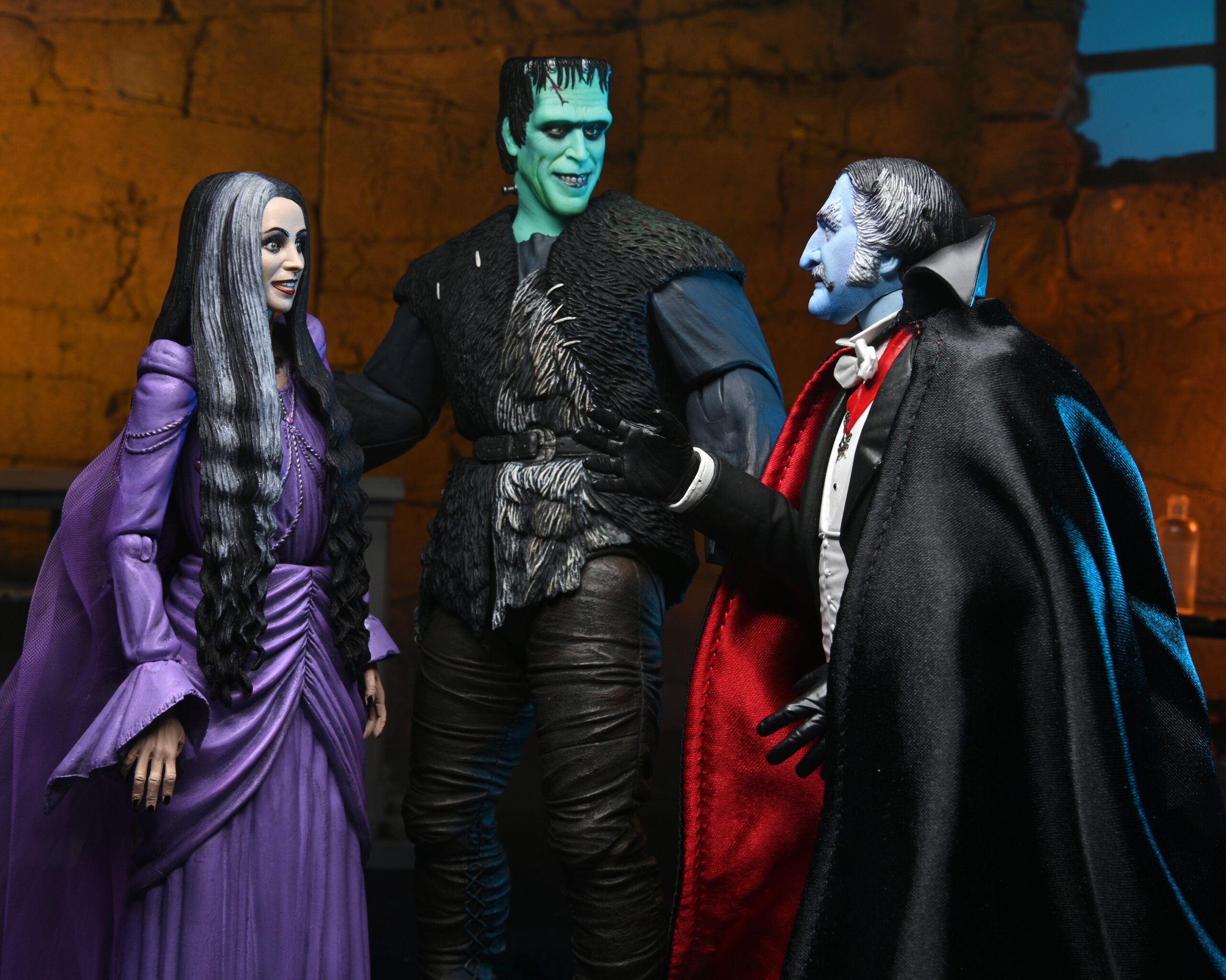 NECA Ultimate 7-Inch Scale Action Figure of Lily Munster from Rob Zombie’s Version of The Munsters