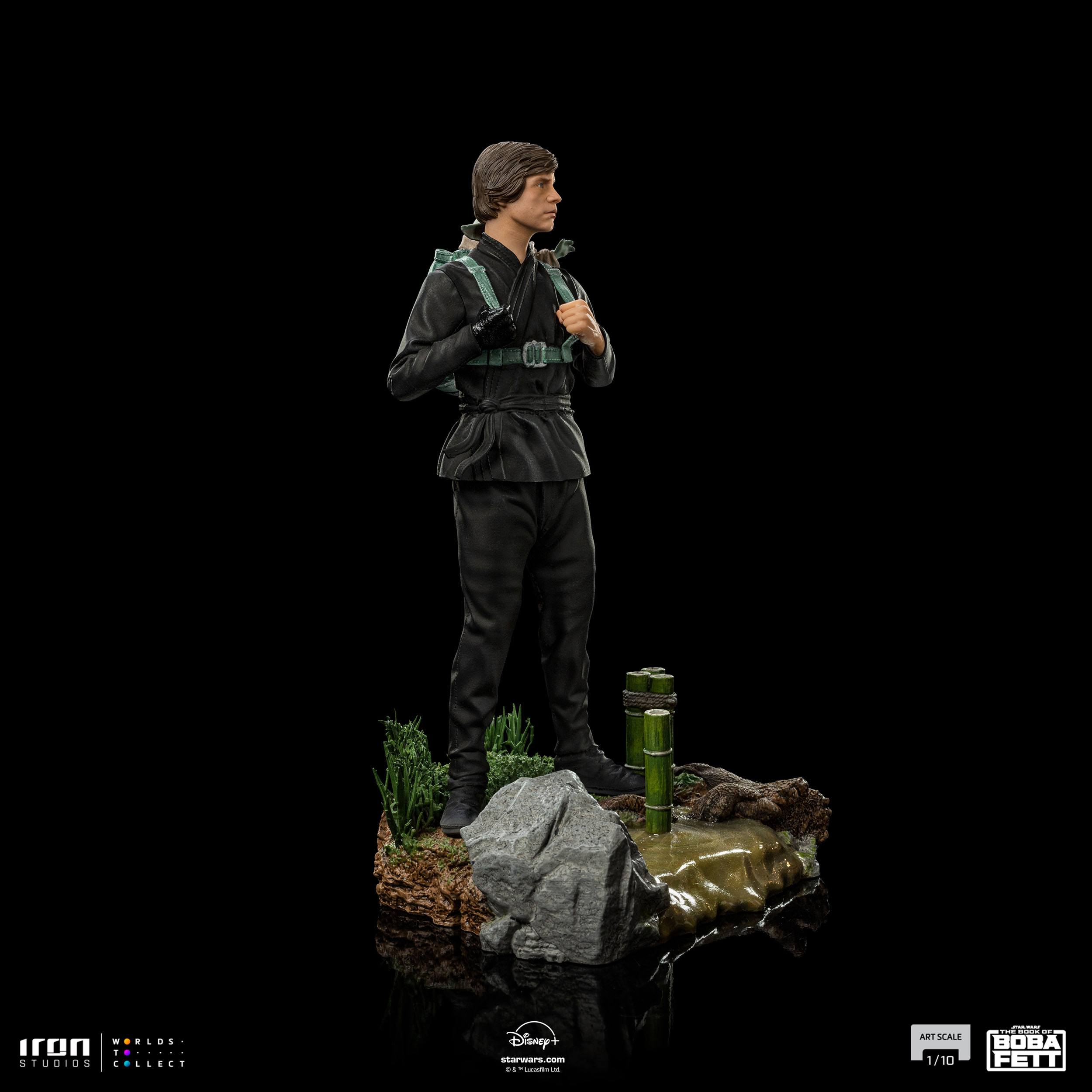 Iron Studios Limited Edition 1/10 Art Scale Statue of Luke Skywalker and Grogu Training from Star Wars The Book of Boba Fett