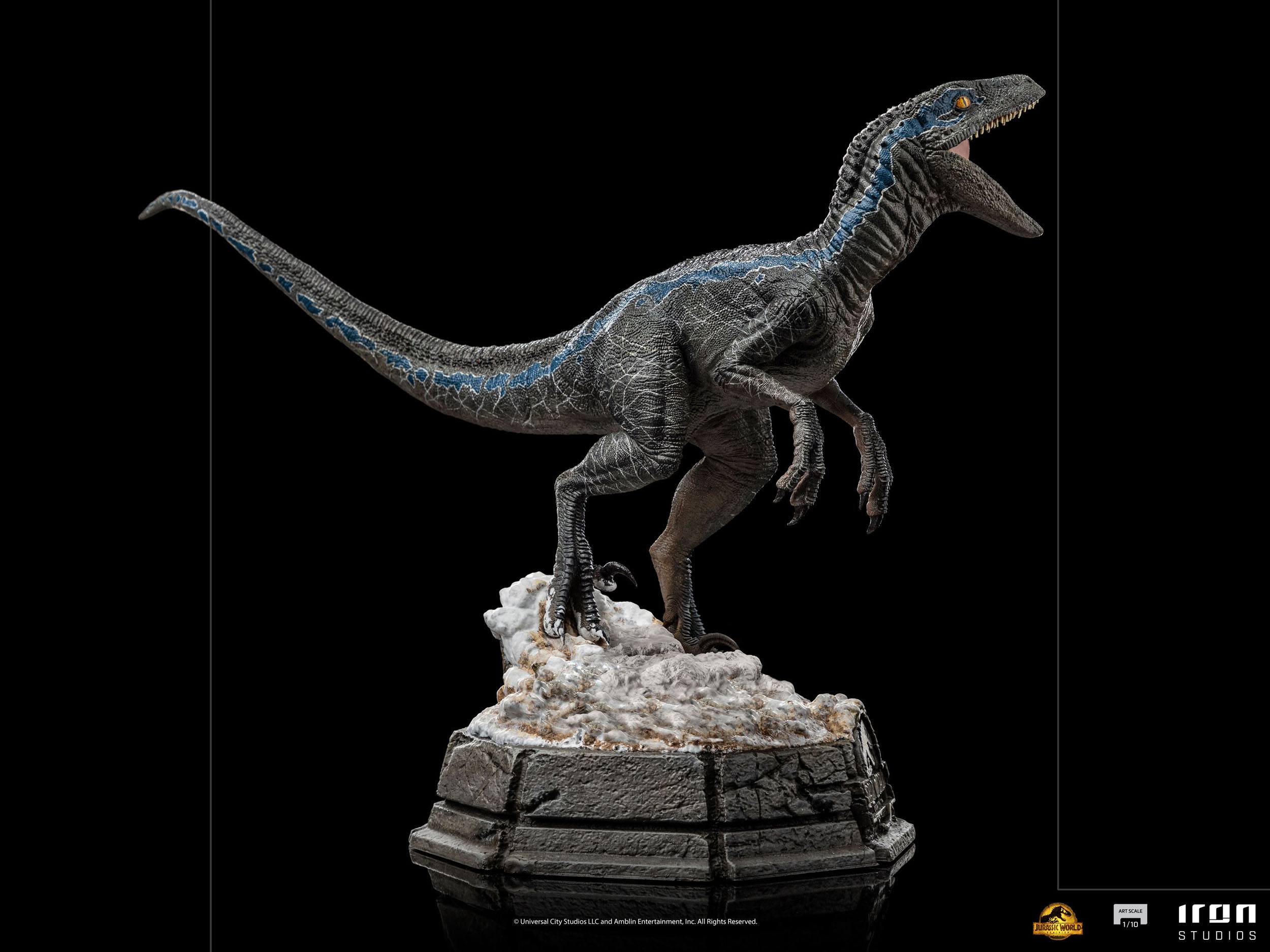 Iron Studios 1/10 Scale Artistic Statue of Blue, the Iconic Female Velociraptor from Jurassic World Dominion