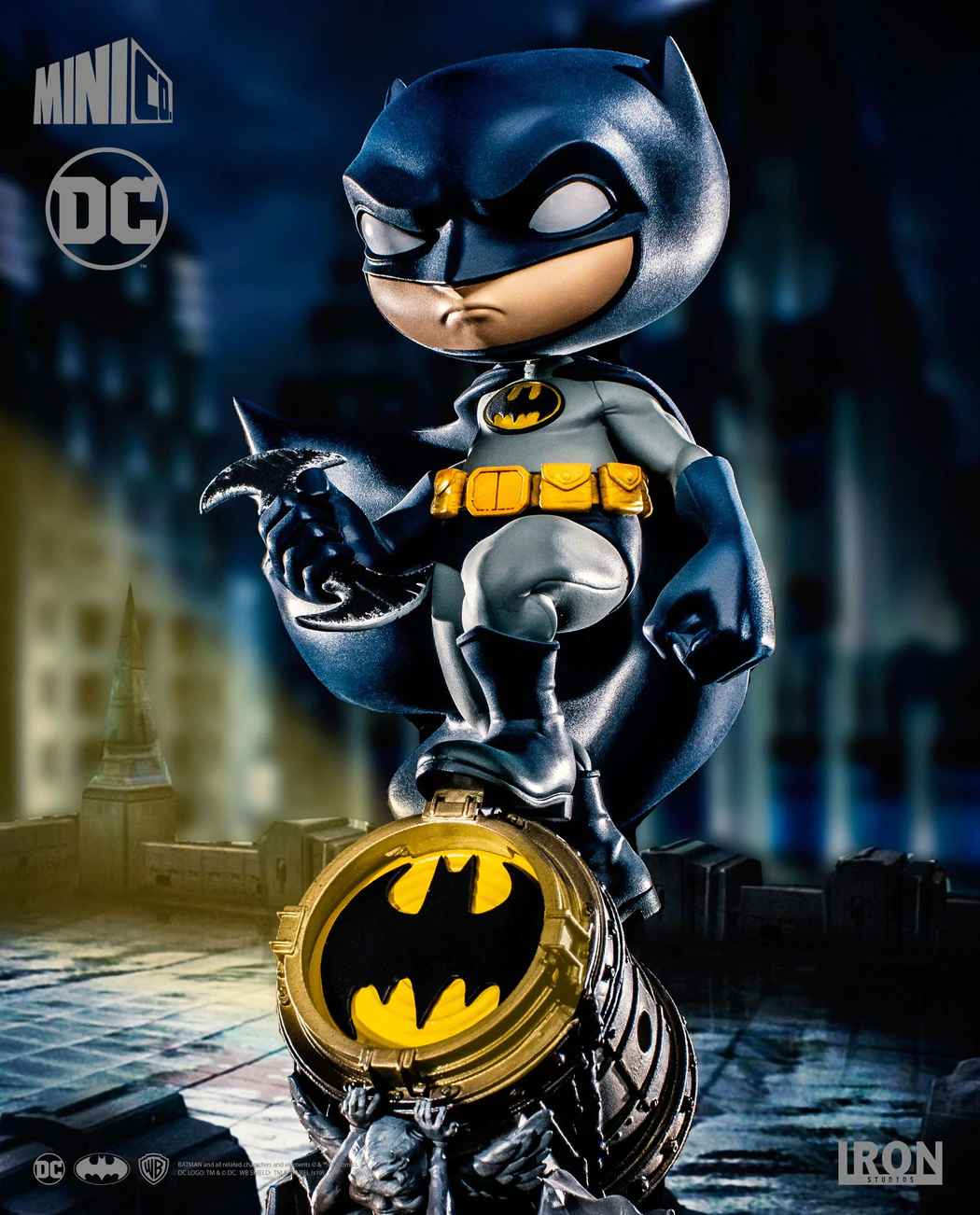 Iron Studios 19cm Deluxe Mini Co. PVC Batman Figure from DC Comics