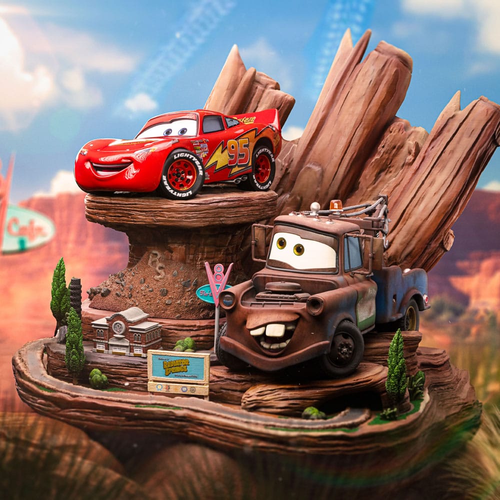 Iron Studios 1/10 Deluxe Art Scale Limited Edition Cars Statue of Lightning McQueen & Tow Mater