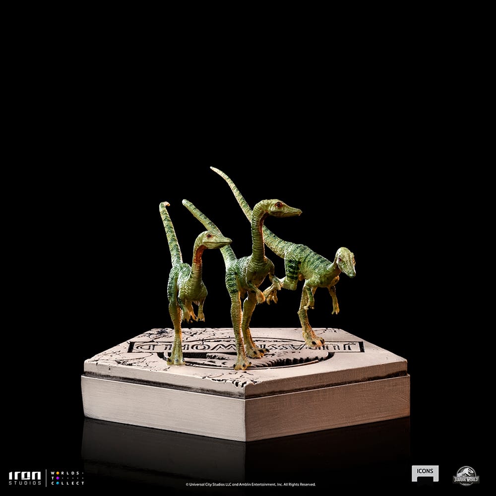 Iron Studios Collectible Jurassic World Icons Statue - Compsognathus Dinosaur Figurine