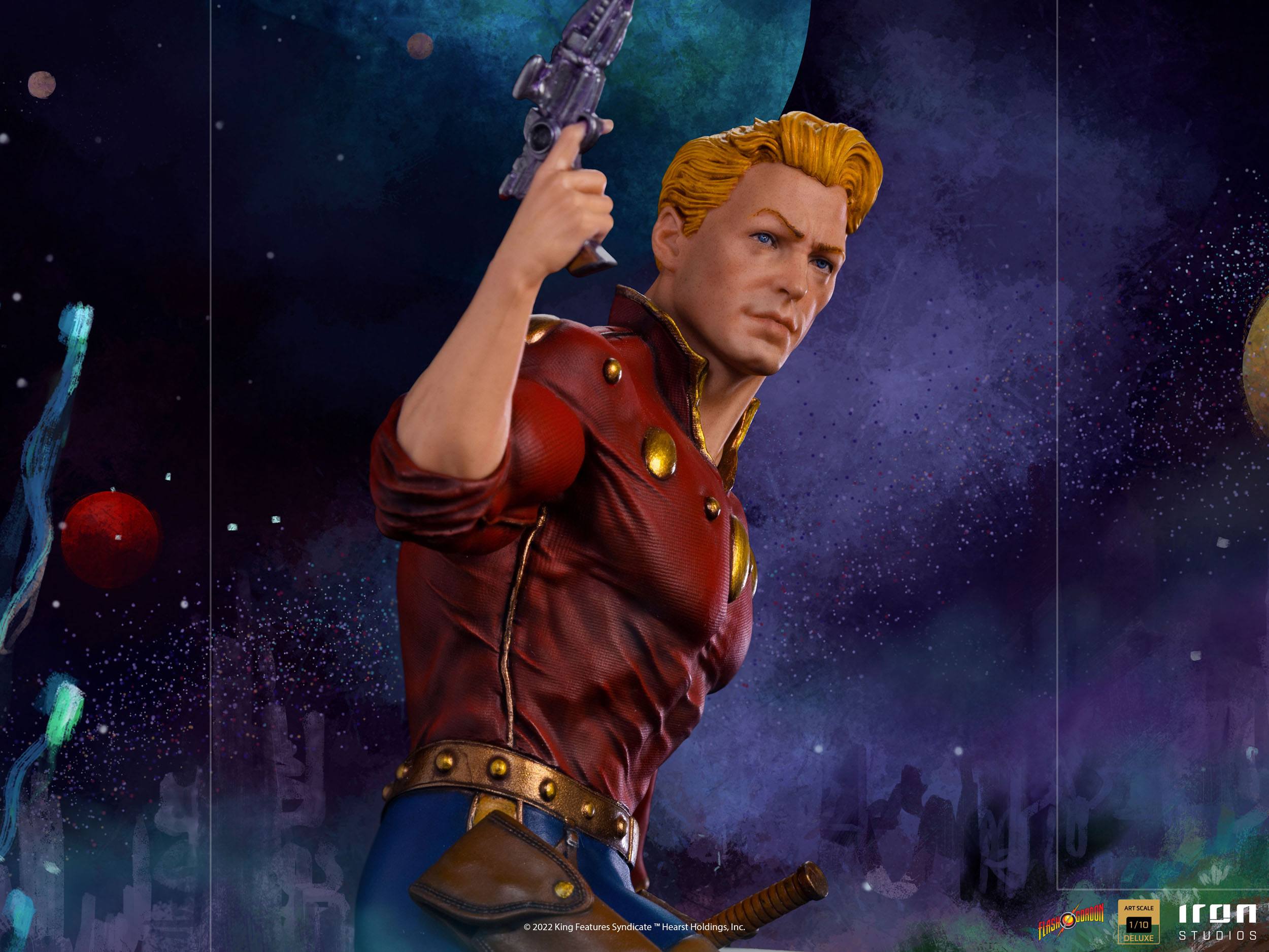 Iron Studios High - Quality Deluxe 1/10 Art Scale Statue of the Iconic Flash Gordon