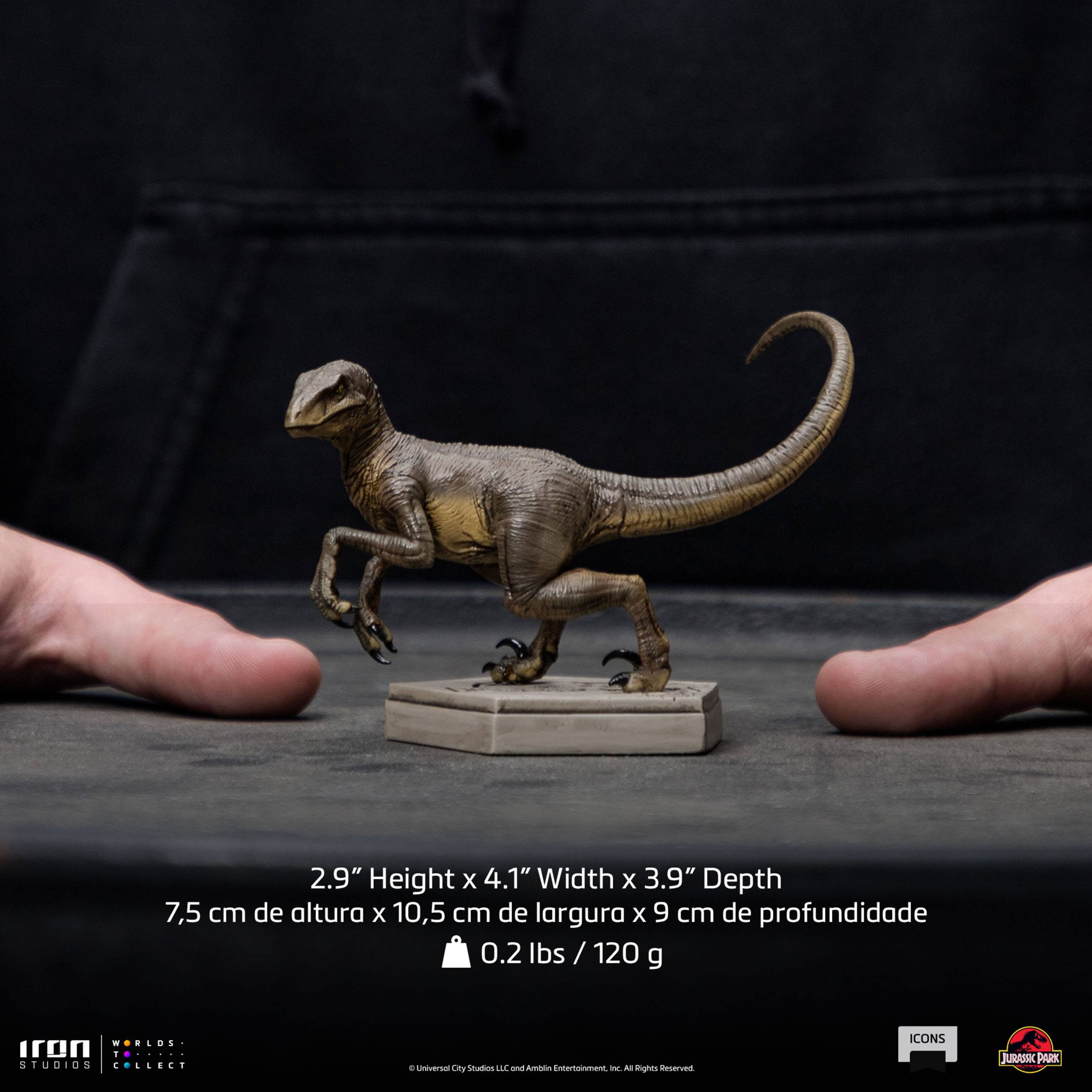 Iron Studios Iconic Jurassic Park Velociraptor Statue - Stylish Collectible