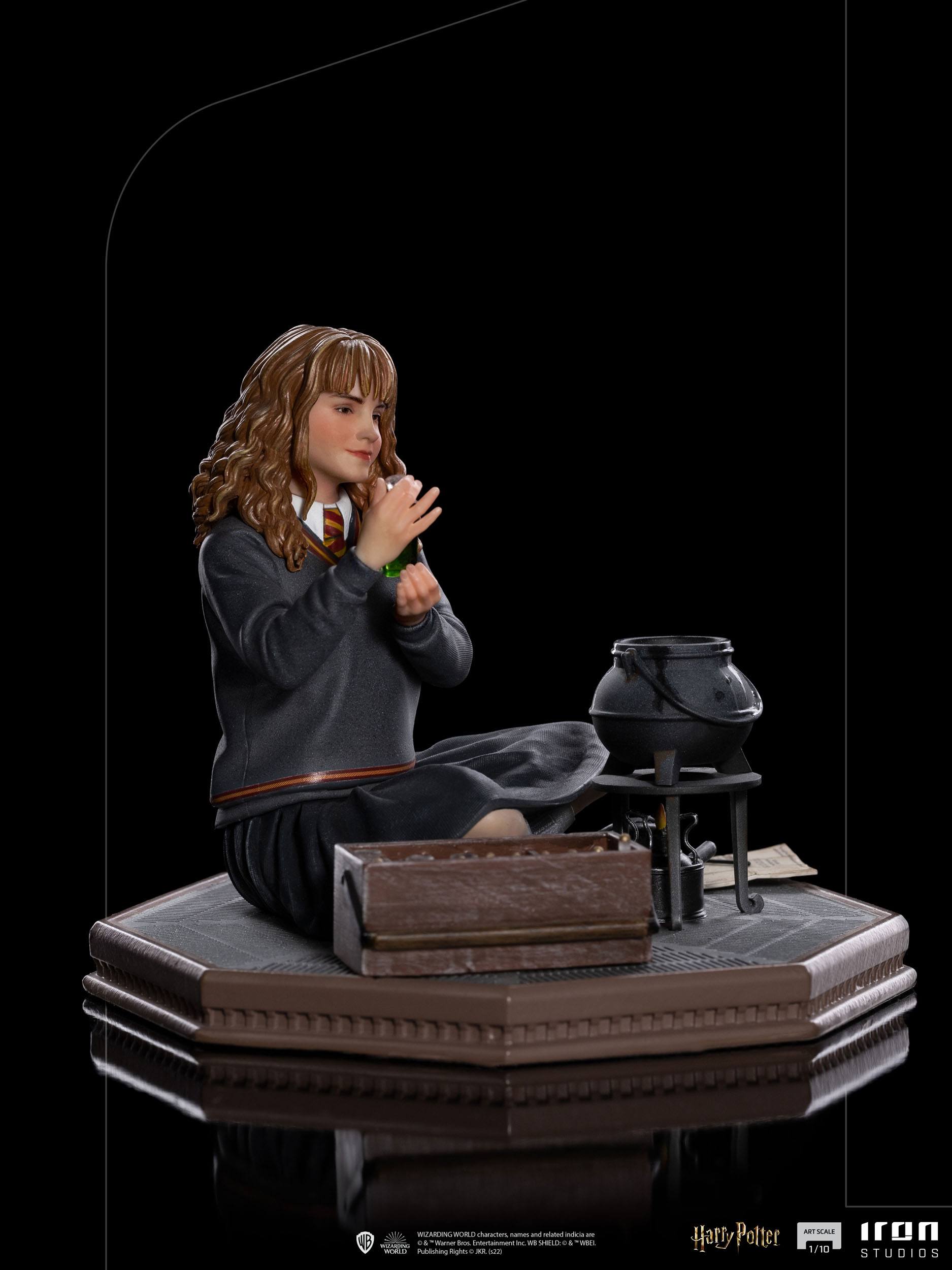 Iron Studios Collectible Harry Potter Art Scale 1-10 Statue Featuring Hermione Granger in Polyjuice Potion Scene