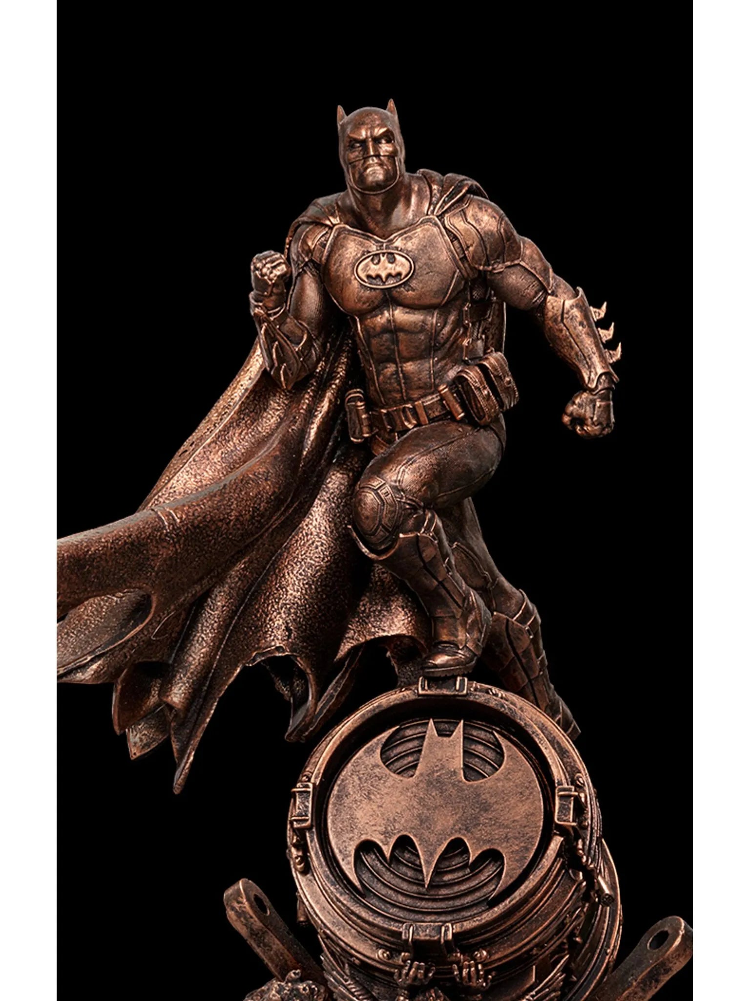 Iron Studios Exclusive 1/10 Limited Edition DC Batman Deluxe Statue (Bronze Version)