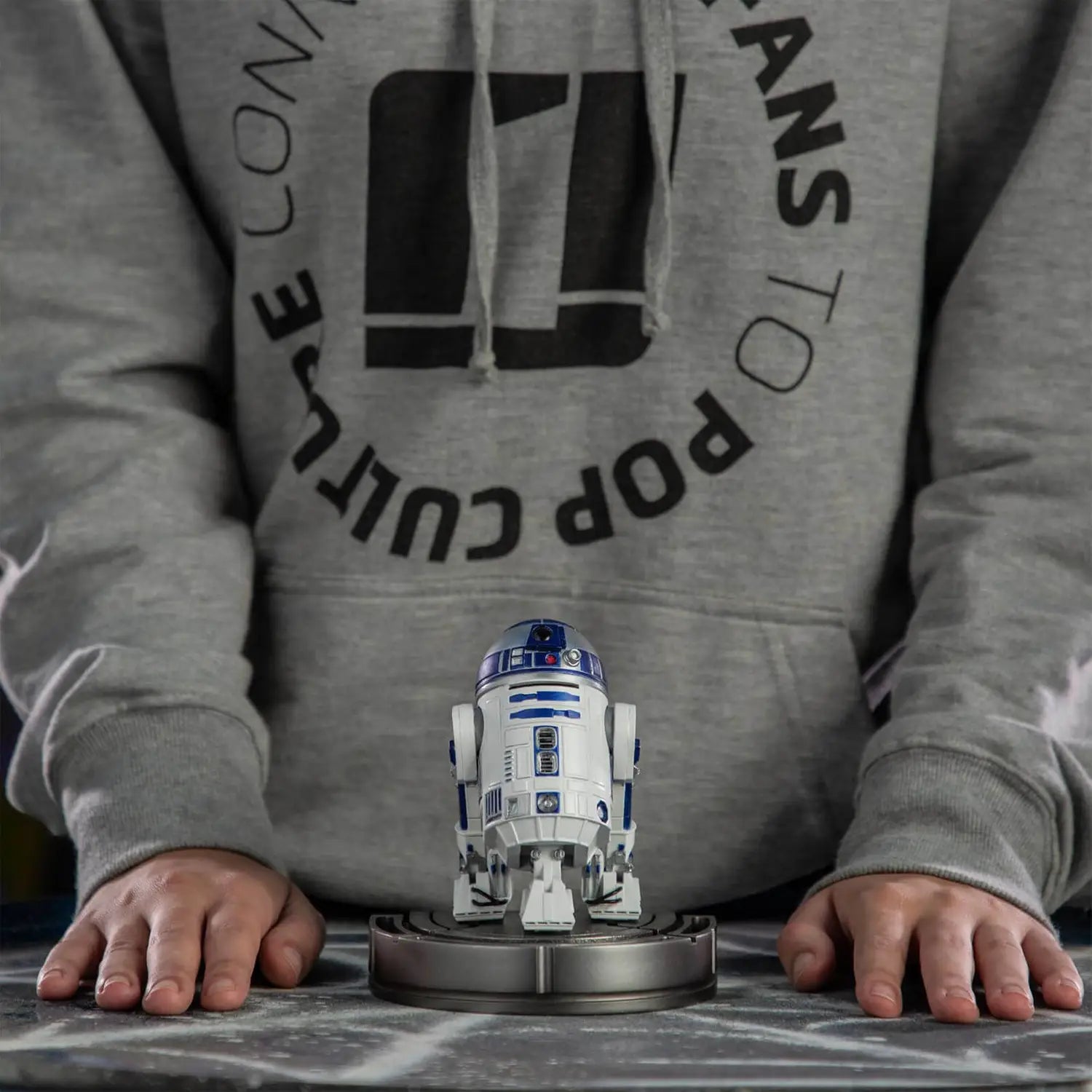Iron Studios 1/10 Art Scale Star Wars Statue of Iconic R2 - D2