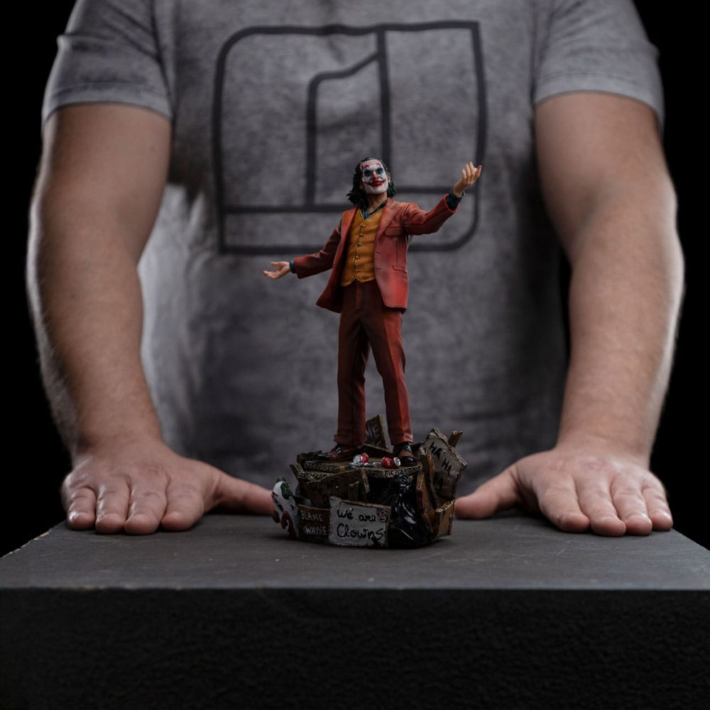 Iron Studios 1/10 Art Scale Limited Edition DC Joker Arthur Fleck Statue