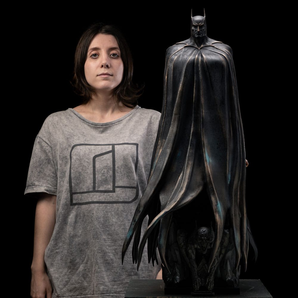 Iron Studios Limited Edition 1/4 Scale Collectible Statue of DC Comics Legacy Replica Batman and Bruce Wayne