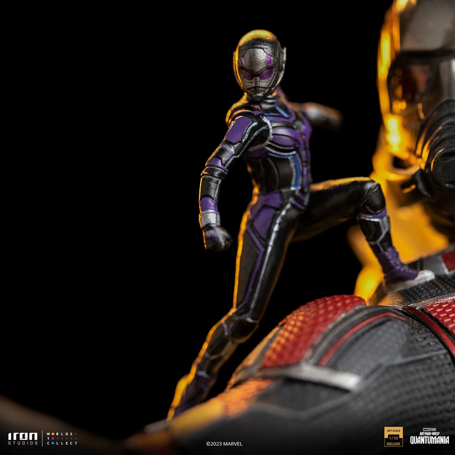 Iron Studios 1/10 Deluxe Art Scale Ant - Man and the Wasp Statue from Quantumania