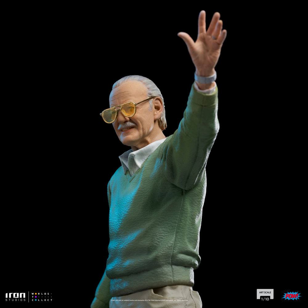 Iron Studios Marvel Collectible 1/10 Art Scale Statue of Stan Lee in His Legendary Years