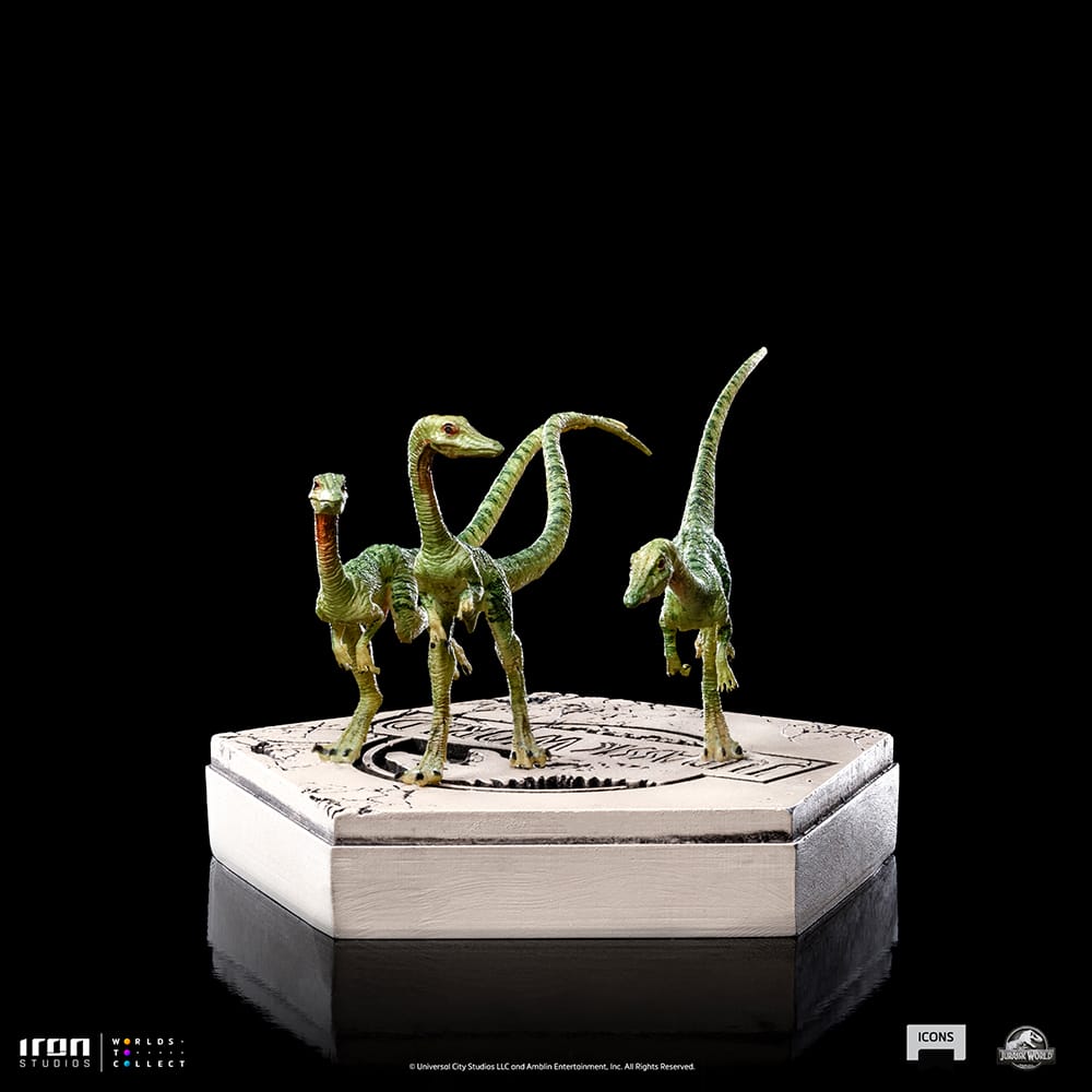 Iron Studios Collectible Jurassic World Icons Statue - Compsognathus Dinosaur Figurine