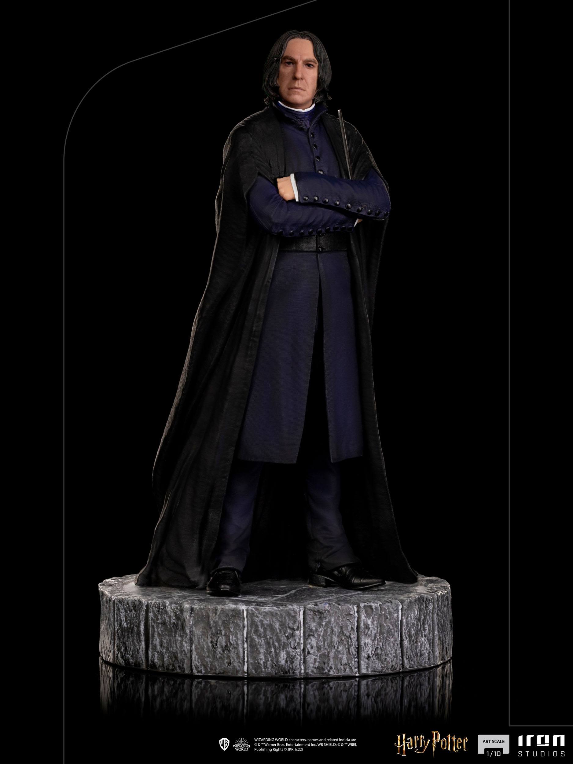 Iron Studios Collectible Harry Potter Art Scale 1:10 Statue of Severus Snape, the Potent Potions Master