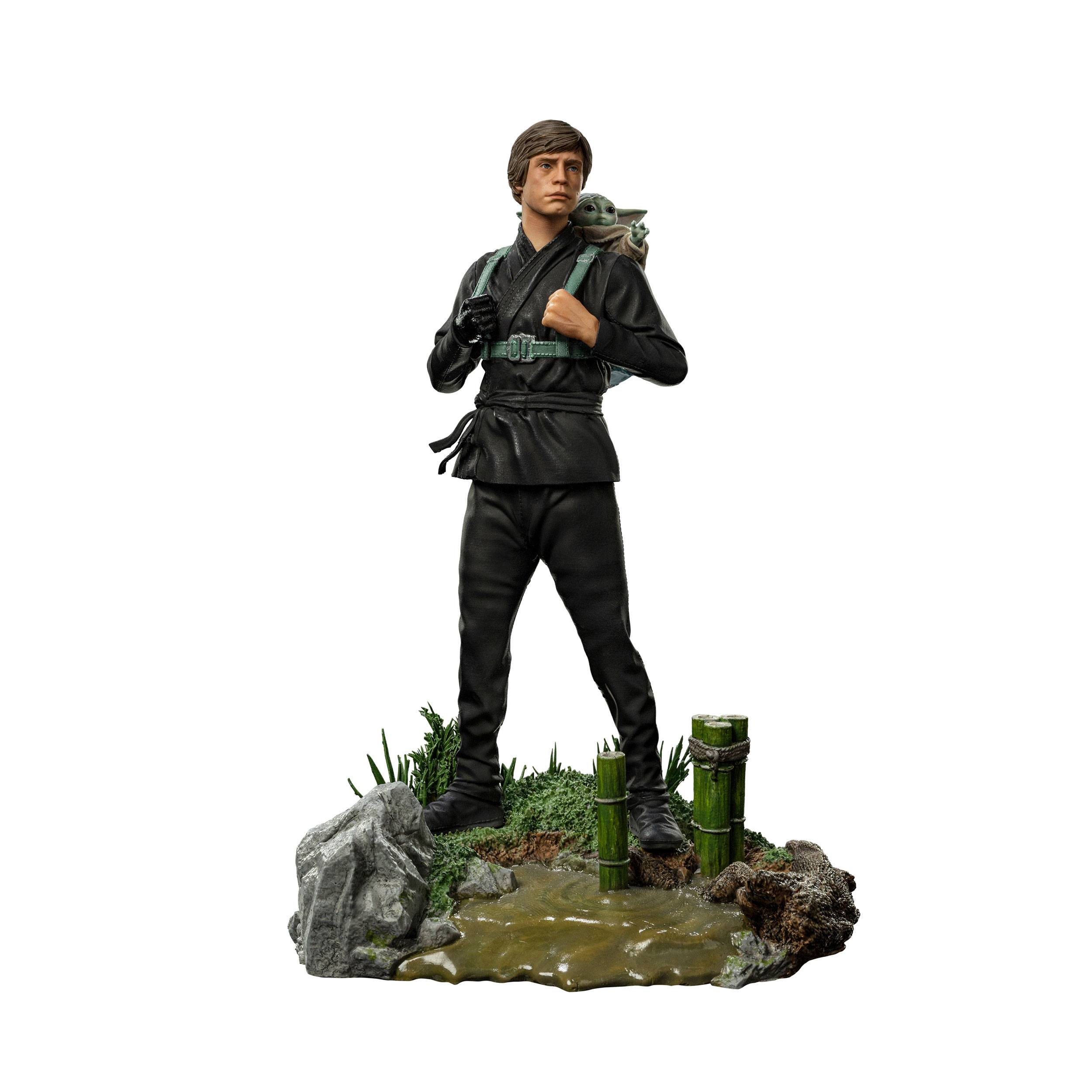Iron Studios Limited Edition 1/10 Art Scale Statue of Luke Skywalker and Grogu Training from Star Wars The Book of Boba Fett