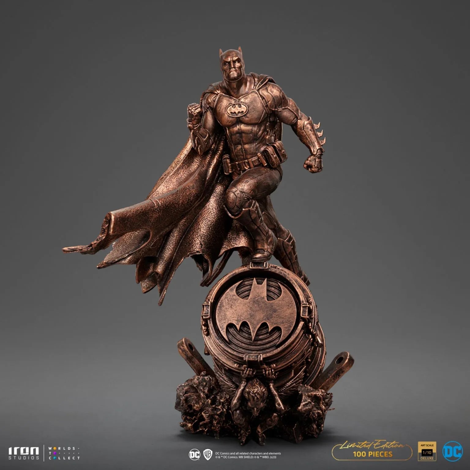 Iron Studios Exclusive 1/10 Limited Edition DC Batman Deluxe Statue (Bronze Version)