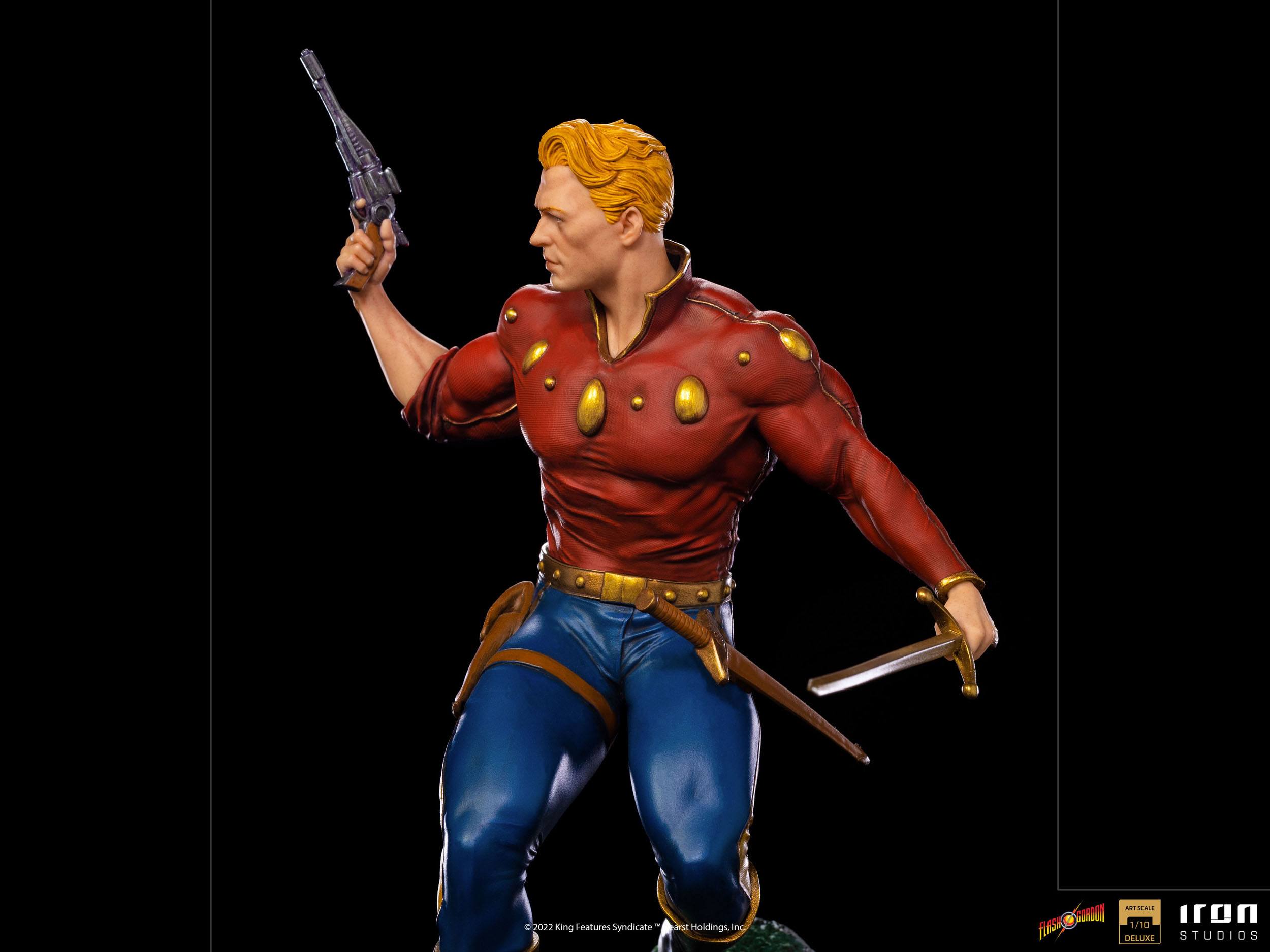 Iron Studios High - Quality Deluxe 1/10 Art Scale Statue of the Iconic Flash Gordon