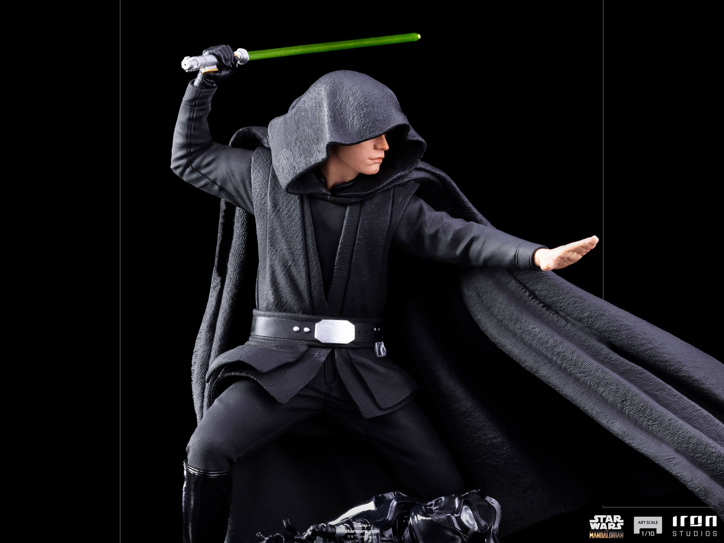 Iron Studios Collectible 1/10 Art Scale Statue of Luke Skywalker in Combat Version from Star Wars