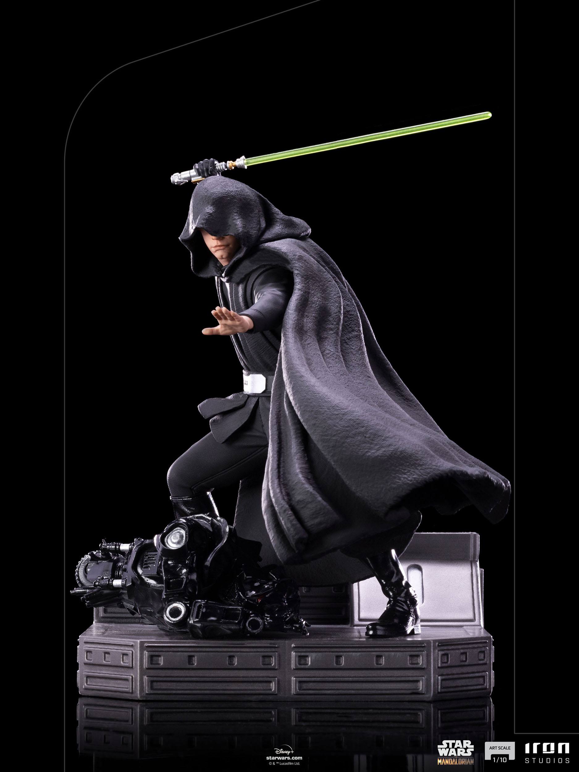 Iron Studios Collectible 1/10 Art Scale Statue of Luke Skywalker in Combat Version from Star Wars