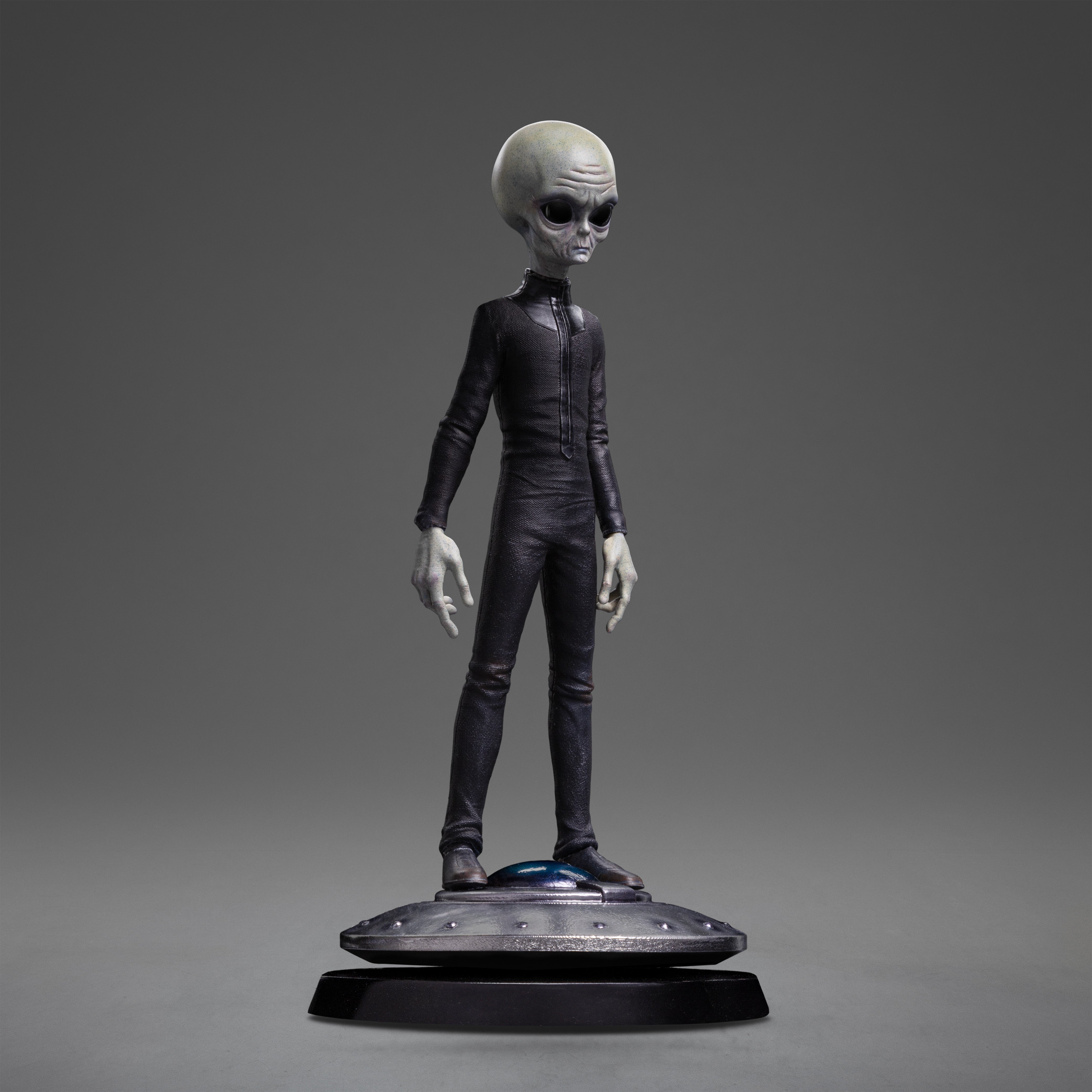 Iron Studios 1/10 Art Scale Limited Edition Grey Alien Statue - 'I Want to Believe'