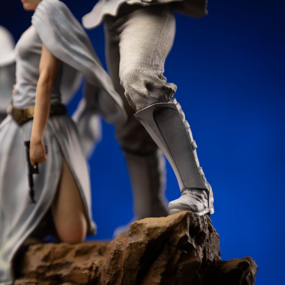 Iron Studio Star Wars: A New Hope Deluxe 1/10 Art Scale Limited Edition Collectible Statue of Luke Skywalker and Princess Leia Organa
