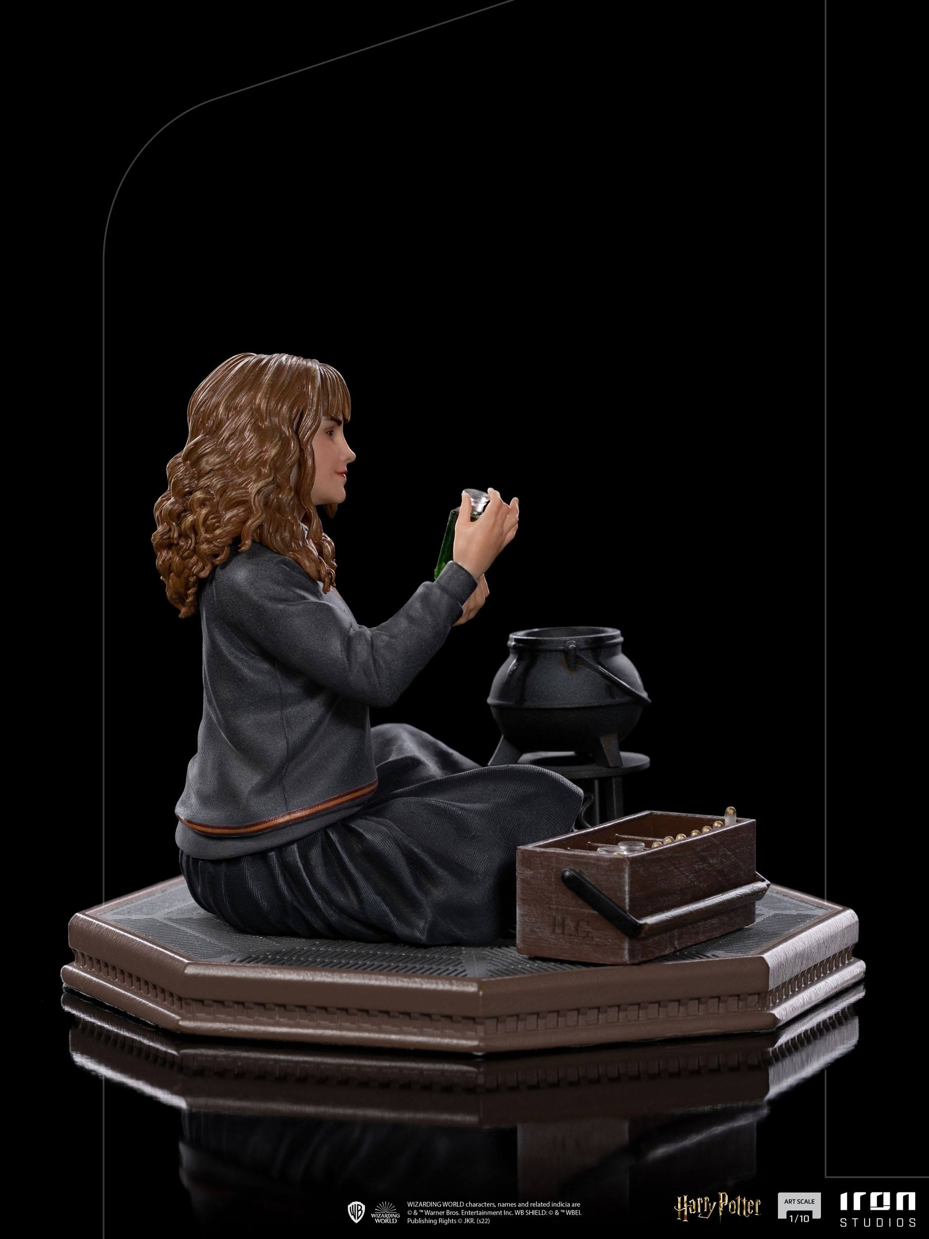 Iron Studios Collectible Harry Potter Art Scale 1-10 Statue Featuring Hermione Granger in Polyjuice Potion Scene