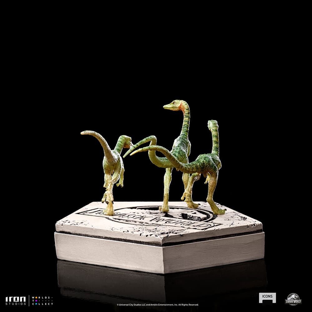 Iron Studios Collectible Jurassic World Icons Statue - Compsognathus Dinosaur Figurine